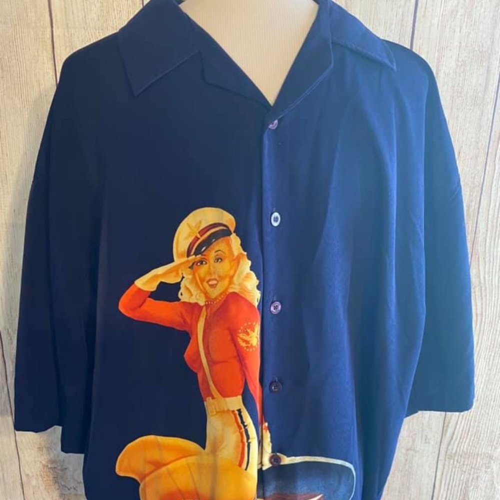 7 Diamonds- Rare PinUp Girl Button Down  XL
Like New!
